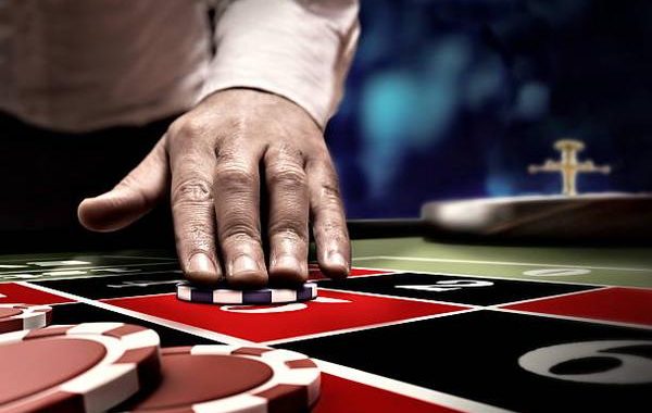 Essential Mobile Access Features of casino trực tuyến uy tín Sites