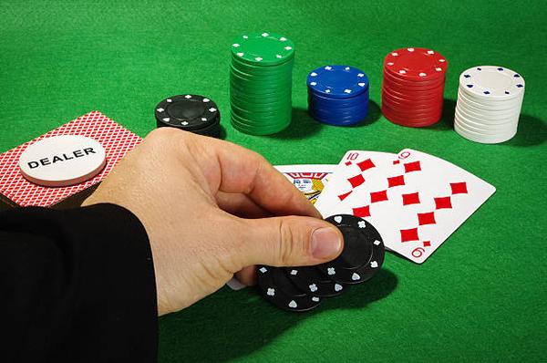 How Players Discover Entertainment on online casino Singapore