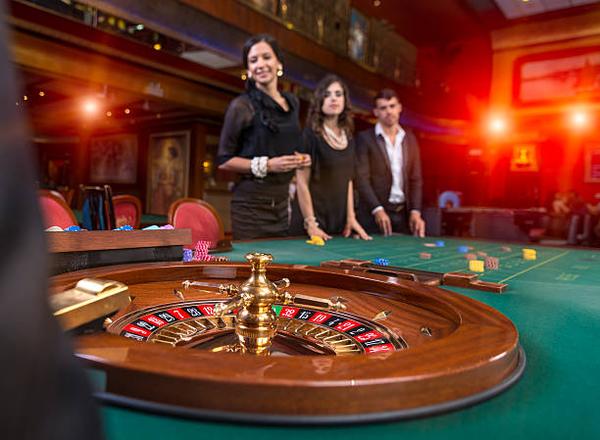 Factors Players Use to Judge the best online casino Singapore
